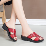 High Quality Summer New Women Shoes Fashion Genuine Leather Shoes Woman Slope Slippers Non-Slip Comfortable Mother Slippers W4
