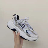 Ins wind reflective old shoes women 2022 spring sports casual shoes flat breathable comfortable women's shoes